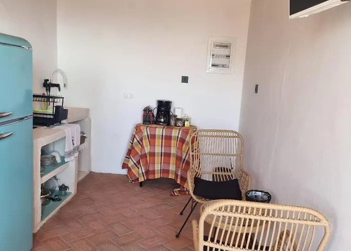 The Cave Of Heart فيلة *